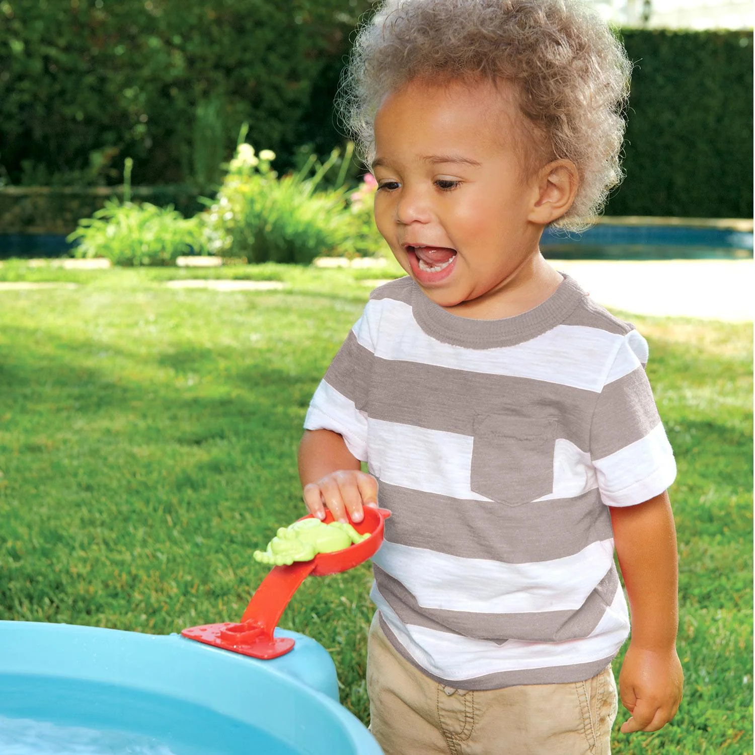 Fish 'n Splash Water Table™ - Image 6